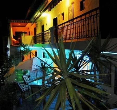 נאוס מרמרס Hotel Petunia מראה חיצוני תמונה
