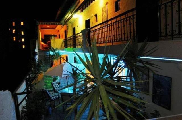 נאוס מרמרס Hotel Petunia מראה חיצוני תמונה